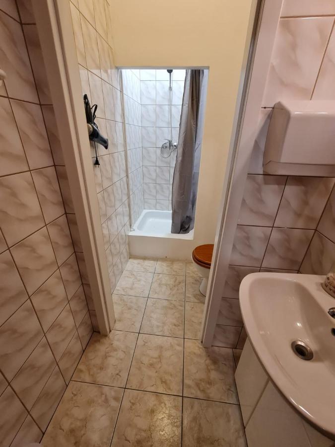 Fantastic Waw - J7 Room A Варшава Екстериор снимка